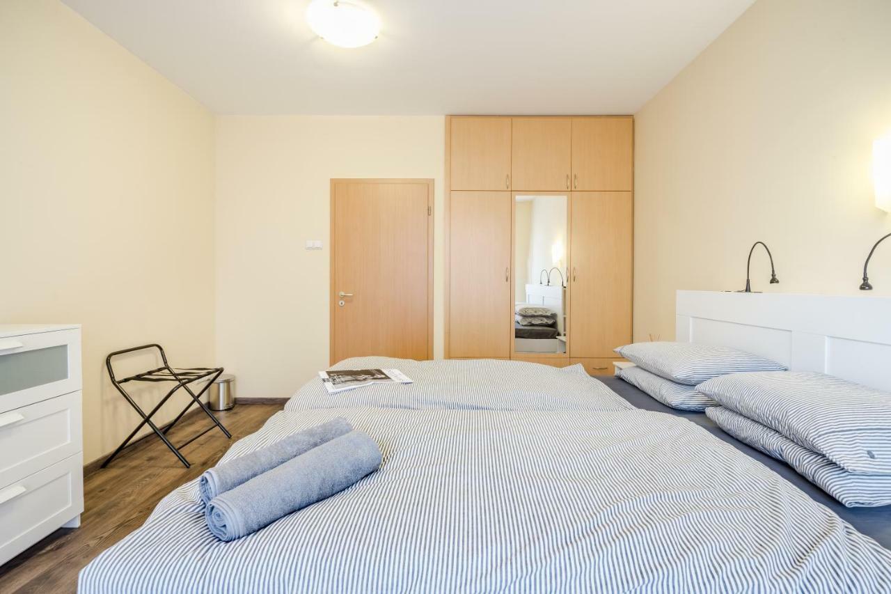 Bpr Vivid Downtown Vibe With Balcony Apartment Budapest Exterior photo